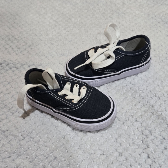 Classic Black Kids Sneakers - Picture 2 of 4